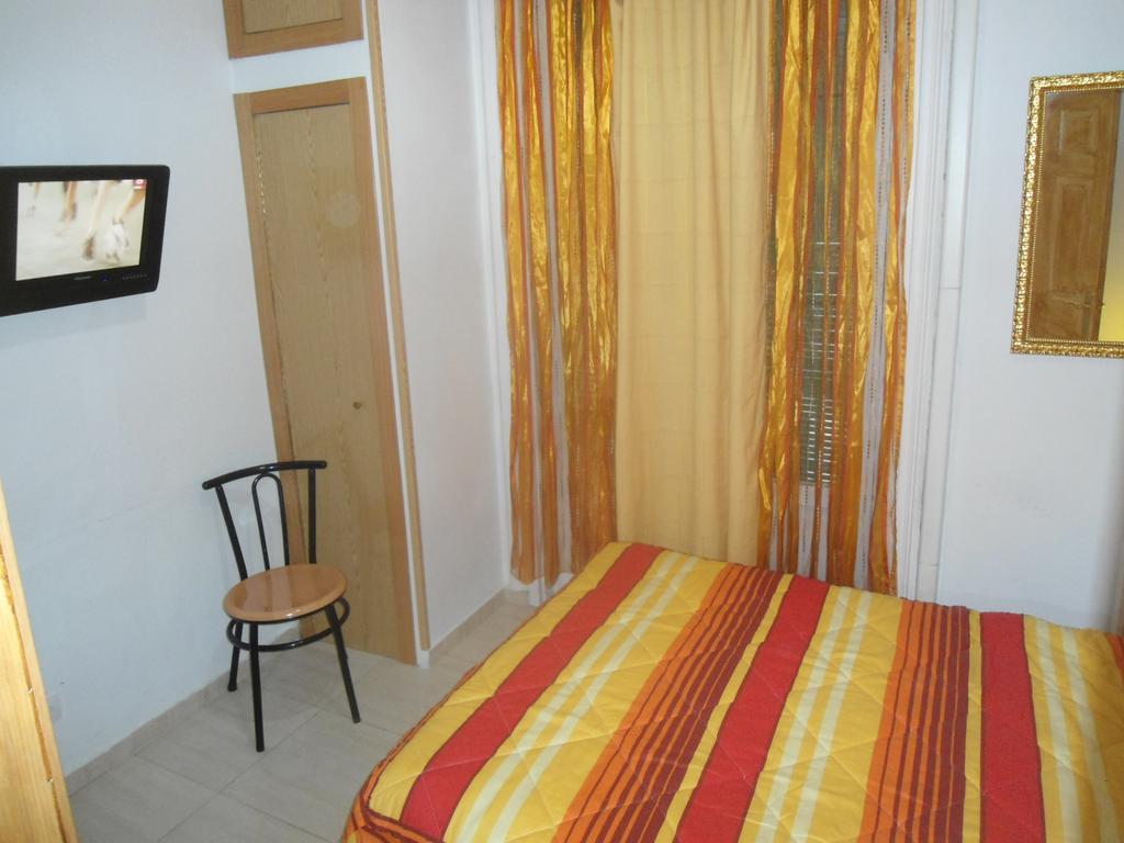Hostal Florida Madrid Dış mekan fotoğraf