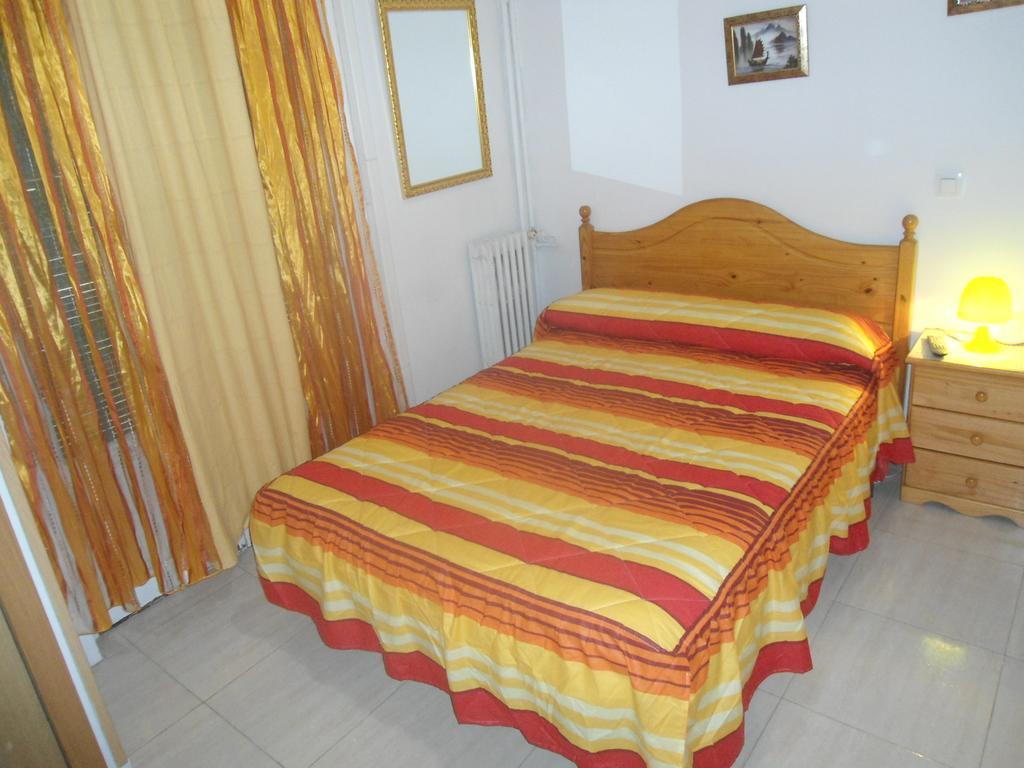 Hostal Florida Madrid Dış mekan fotoğraf