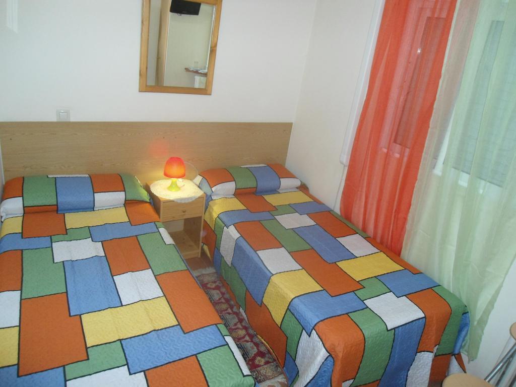 Hostal Florida Madrid Dış mekan fotoğraf
