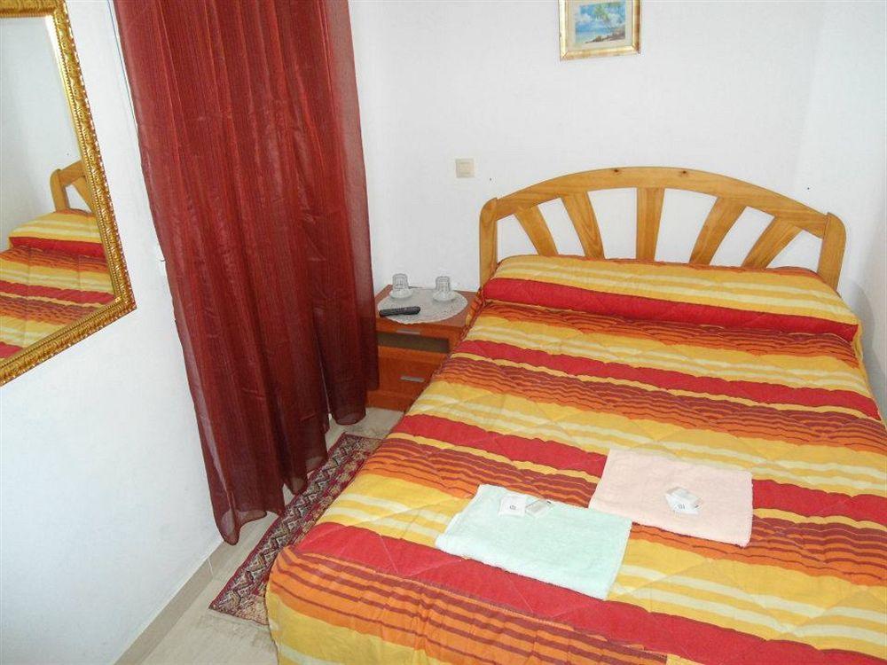 Hostal Florida Madrid Dış mekan fotoğraf