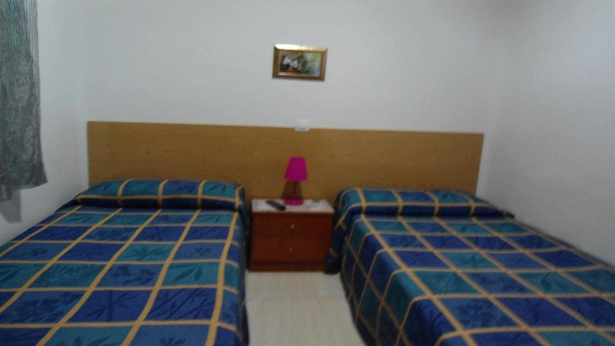 Hostal Florida Madrid Dış mekan fotoğraf